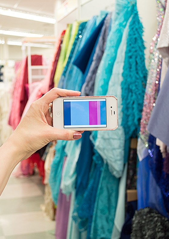 Using color palettes while you shop